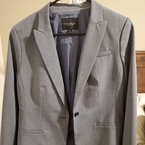 NWOT Banana Republic Classic Blazer - Size 8